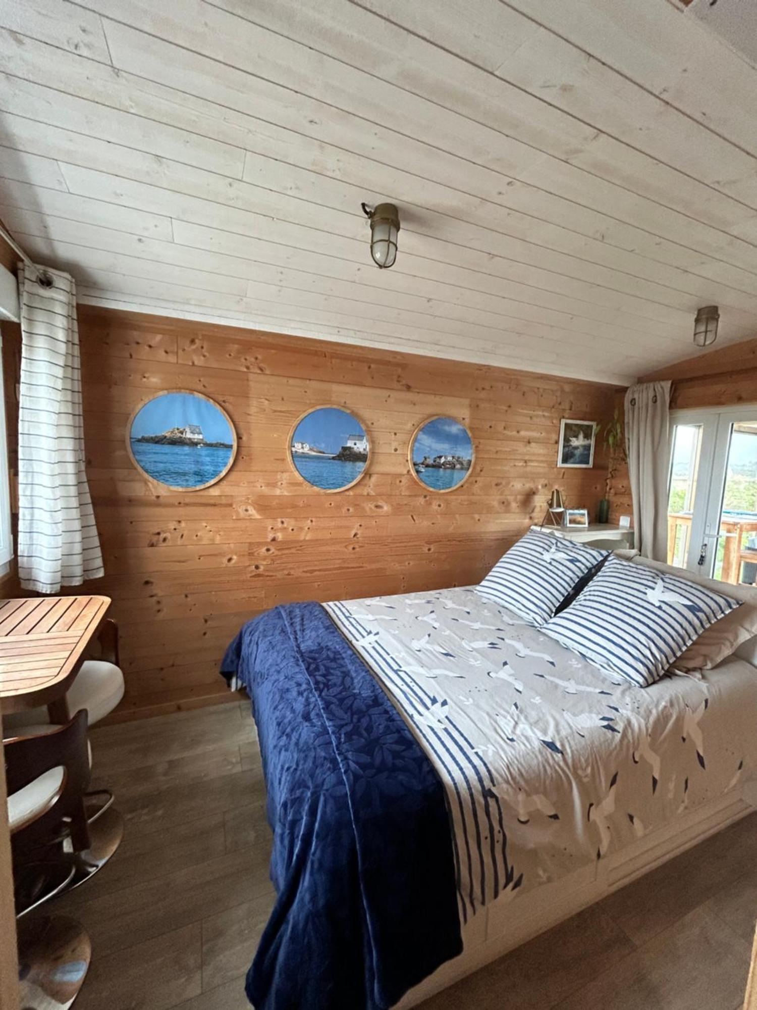 Bed and Breakfast "La Cabine" Barneville-Carteret Exterior foto